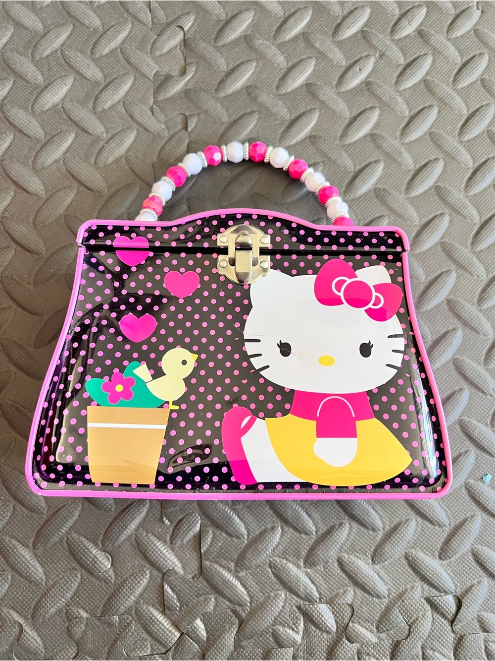 Hello Kitty Metal Pink Purse / Lunchbox *7 in x 5 in*